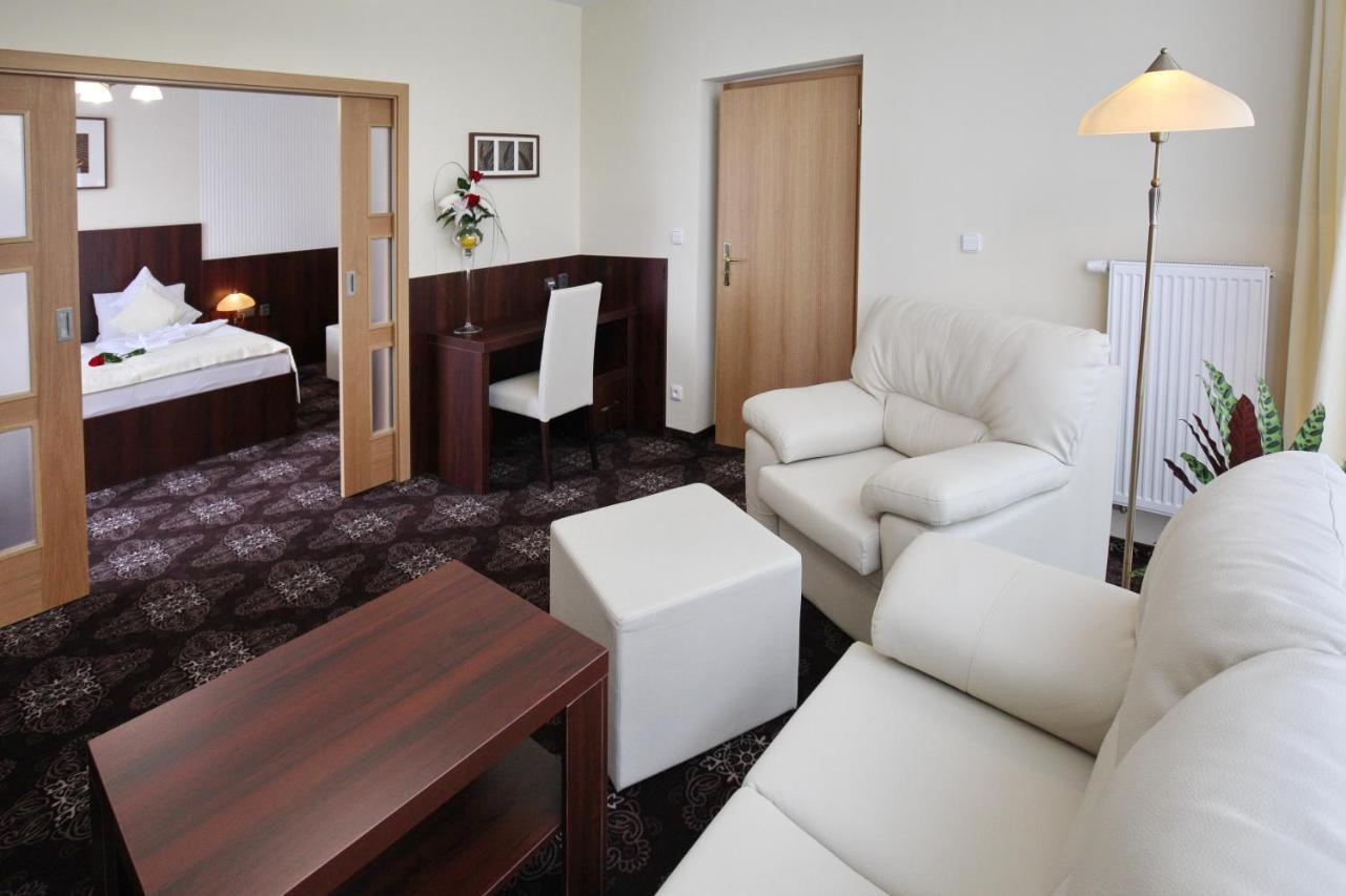 Spa Hotel Diana Františkovy Lázně Extérieur photo